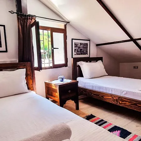 Hotel Gorica - Unesco Quarter 3* Берат