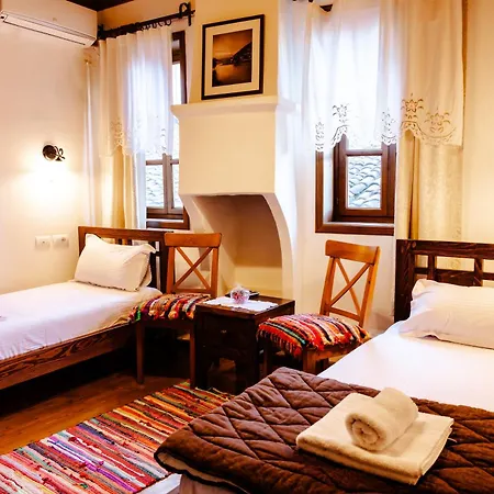 Hotel Gorica - Unesco Quarter 3* Берат