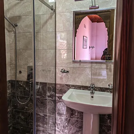 Hotel Ballkoni Gorices - UNESCO quarter Bed & Breakfast Berat