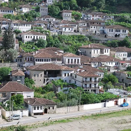 Gorica - Unesco Quarter Alojamento de Acomodação e Pequeno-almoço Berati