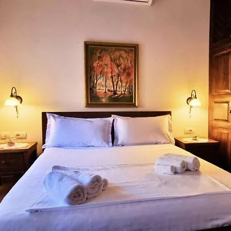 Hotel Gorica - Unesco Quarter 3* 베라트