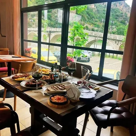 Bed and Breakfast Hotel Gorica - Unesco Quarter Μπεράτ