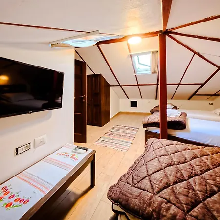 Ballkoni Gorices - Unesco Quarter Bed & Breakfast 3*