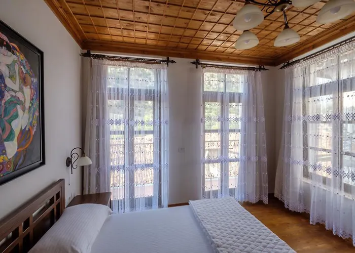 Gorica - Unesco Quarter Bed & Breakfast 3*